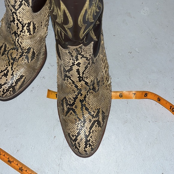 Cowboy boots - Picture 7 of 8